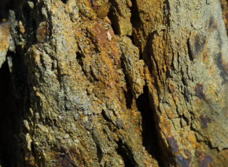 Uji Ekstraksi Emas dengan Pelindian Sianida