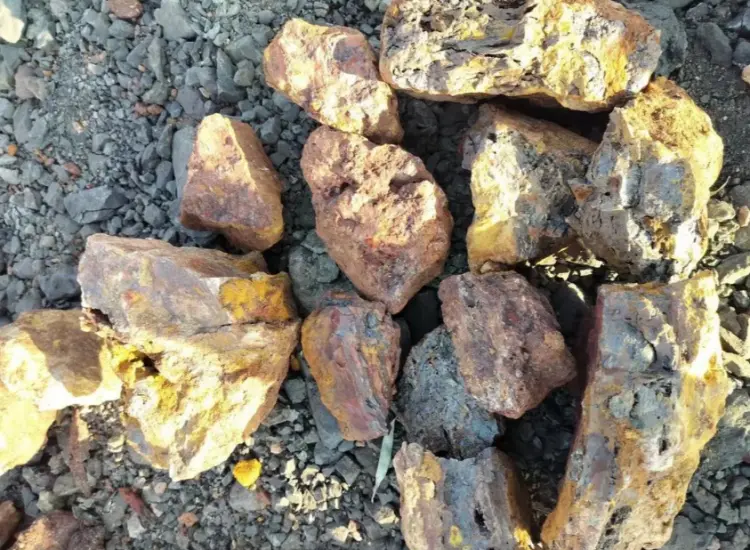 Uji Pengolahan Mineral Limonit yang Mengandung Emas