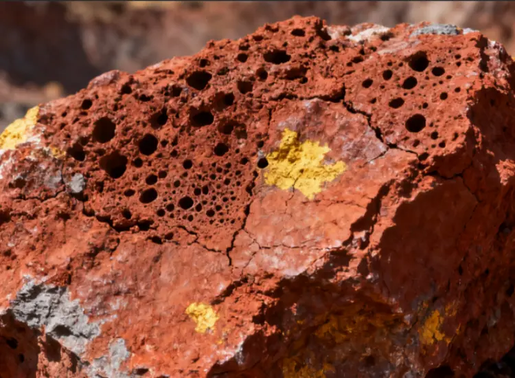 Pengolahan Mineral Terpadu-Uji Metalurgi Bijih Nikel Laterit